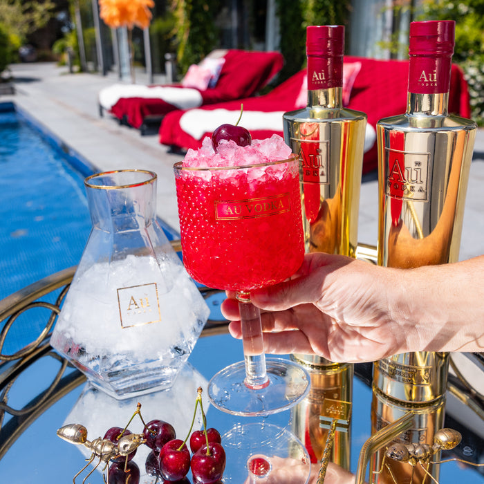 Au Vodka Red Cherry 70cl & Any Glass