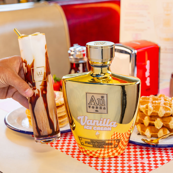 Au Vodka Any Milkshake 70cl & Highrise Glass