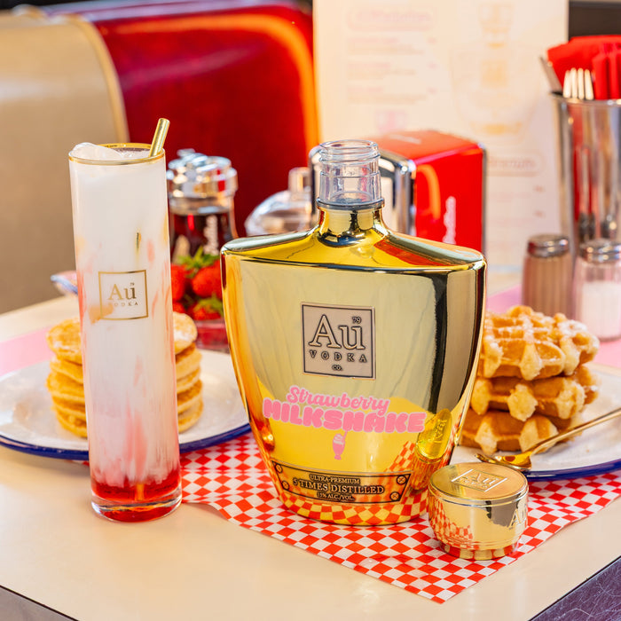 Au Vodka Any Milkshake 70cl & Highrise Glass
