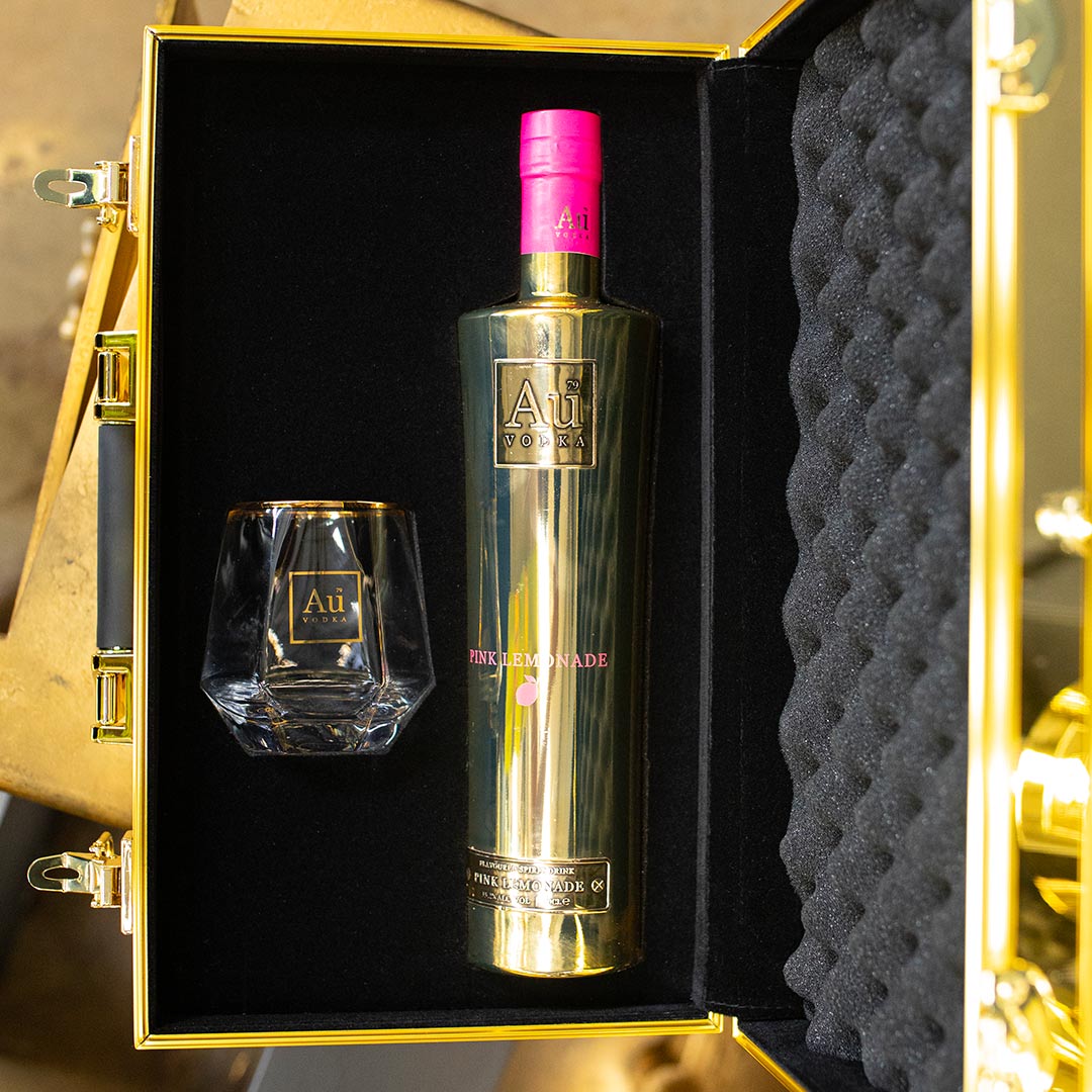 Au Vodka Gold V.I.P Briefcase with 70cl Bottle & Diamond Cut Glass